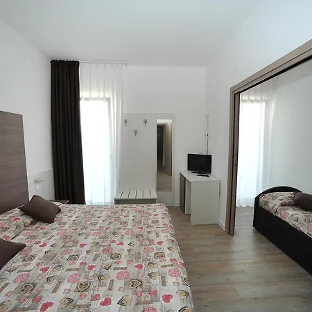 Germania Hotel 3*