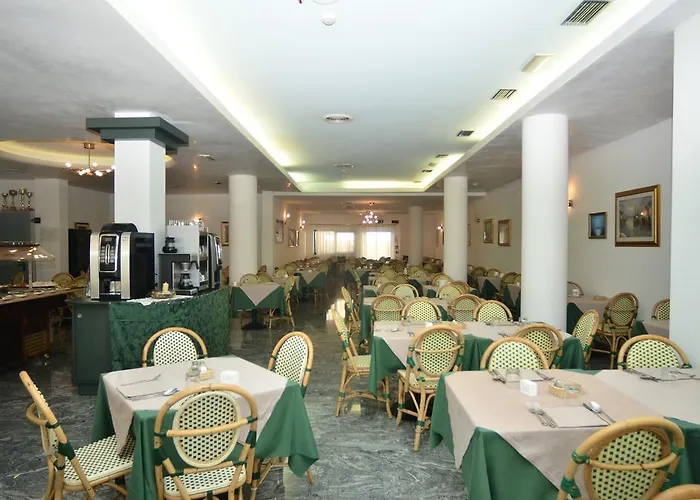 فندق Germania 3*