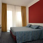Hotel Germania 3*