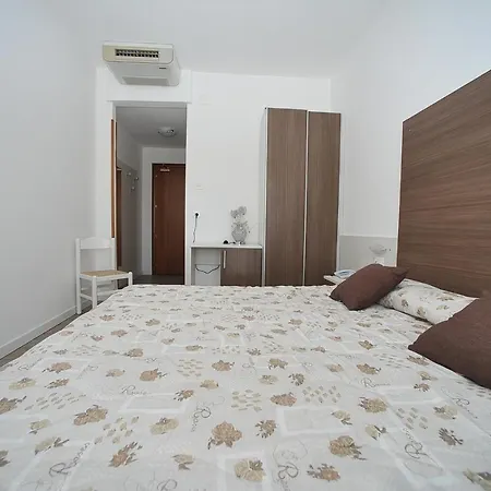 Ξενοδοχείο Germania Μπιμπιόνε